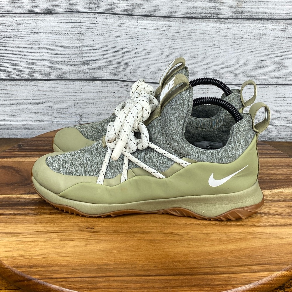 Nike City Loop Medium Olive Green Gum Sole Sneaker AA1097-200 Women’s Size 9